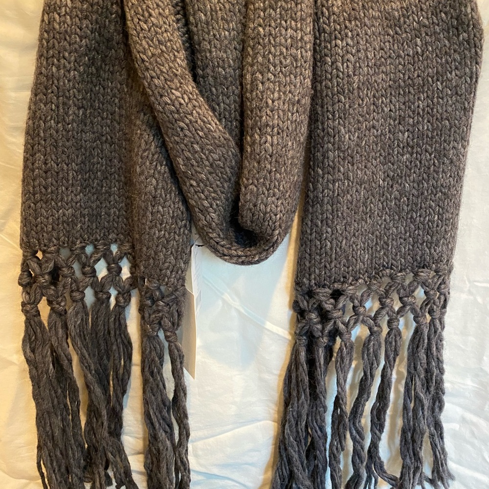 Joie Scarf
